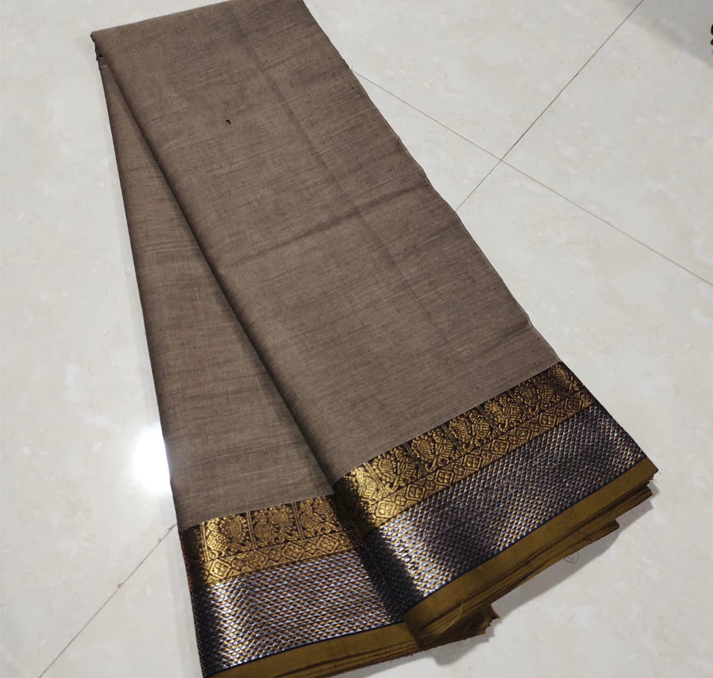 Chettinad Handloom Saree - Pastel Gray w/ Silver Gold zari border