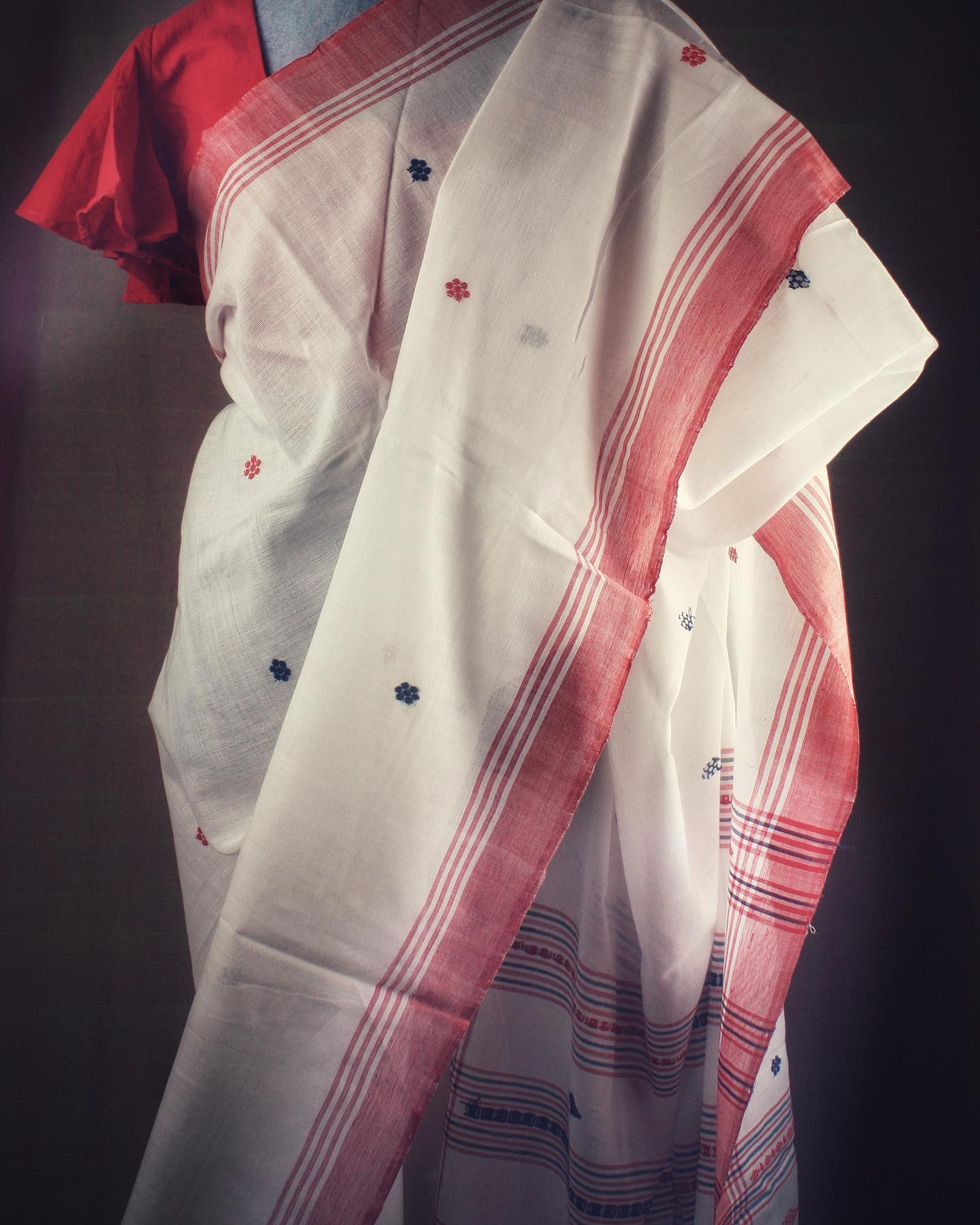 Assam Kamrup Handloom Saree - White w/ Red