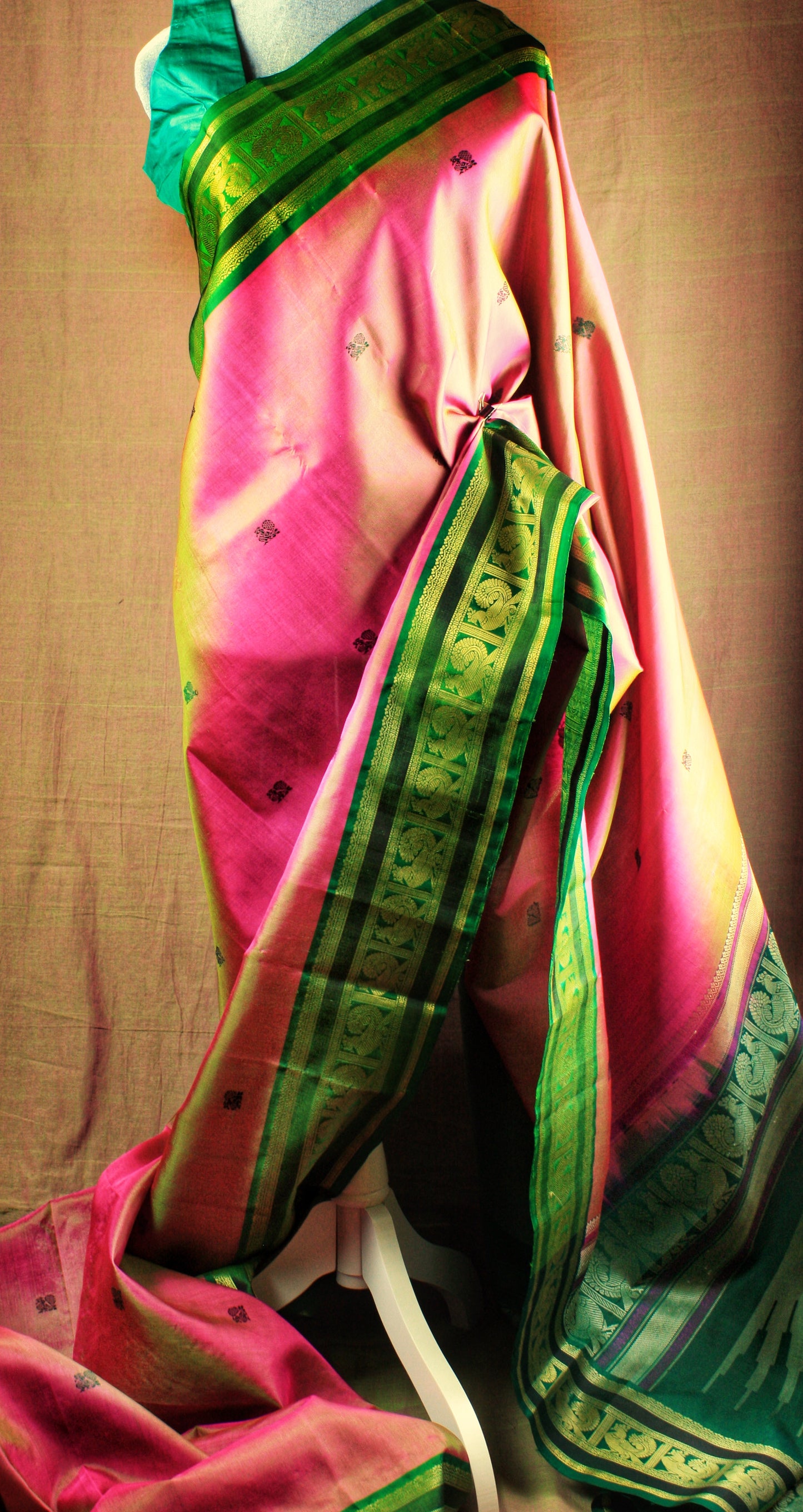 Kanjivaram Pure Silk Zero Zari Saree - Pink w/ Green