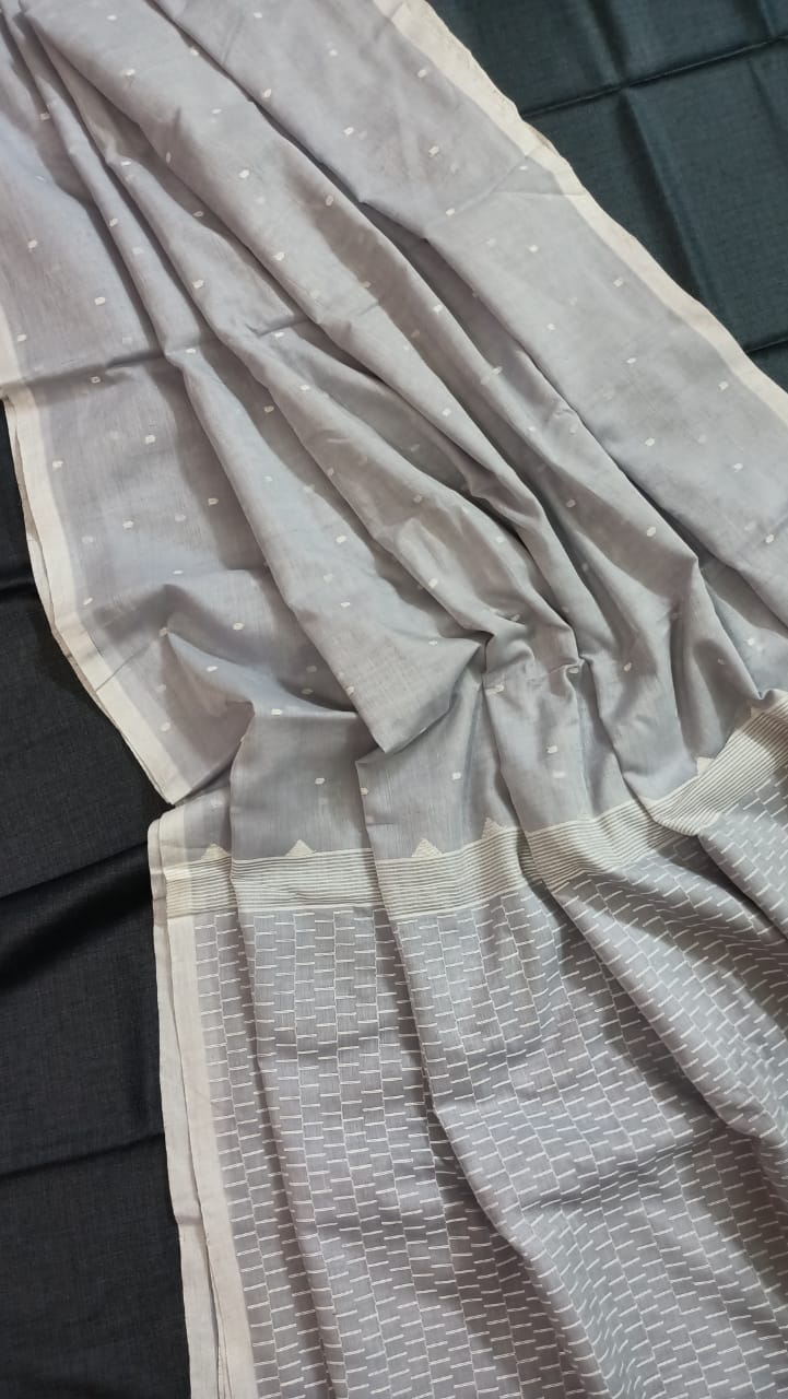 Muslin Jamdani Handloom Saree - Cloudy Gray