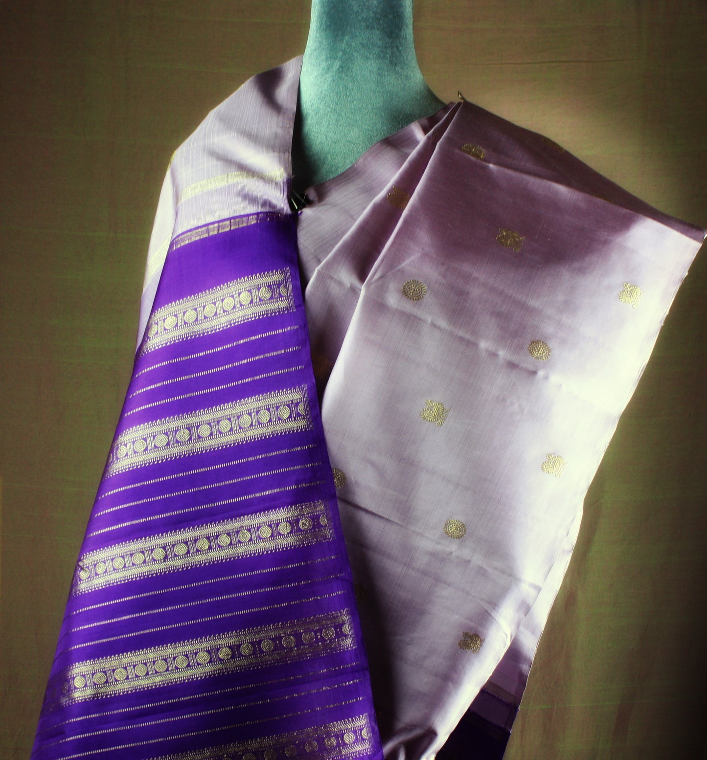 Kanjivaram Pure Silk Zari Saree - Lavender w/ Purple