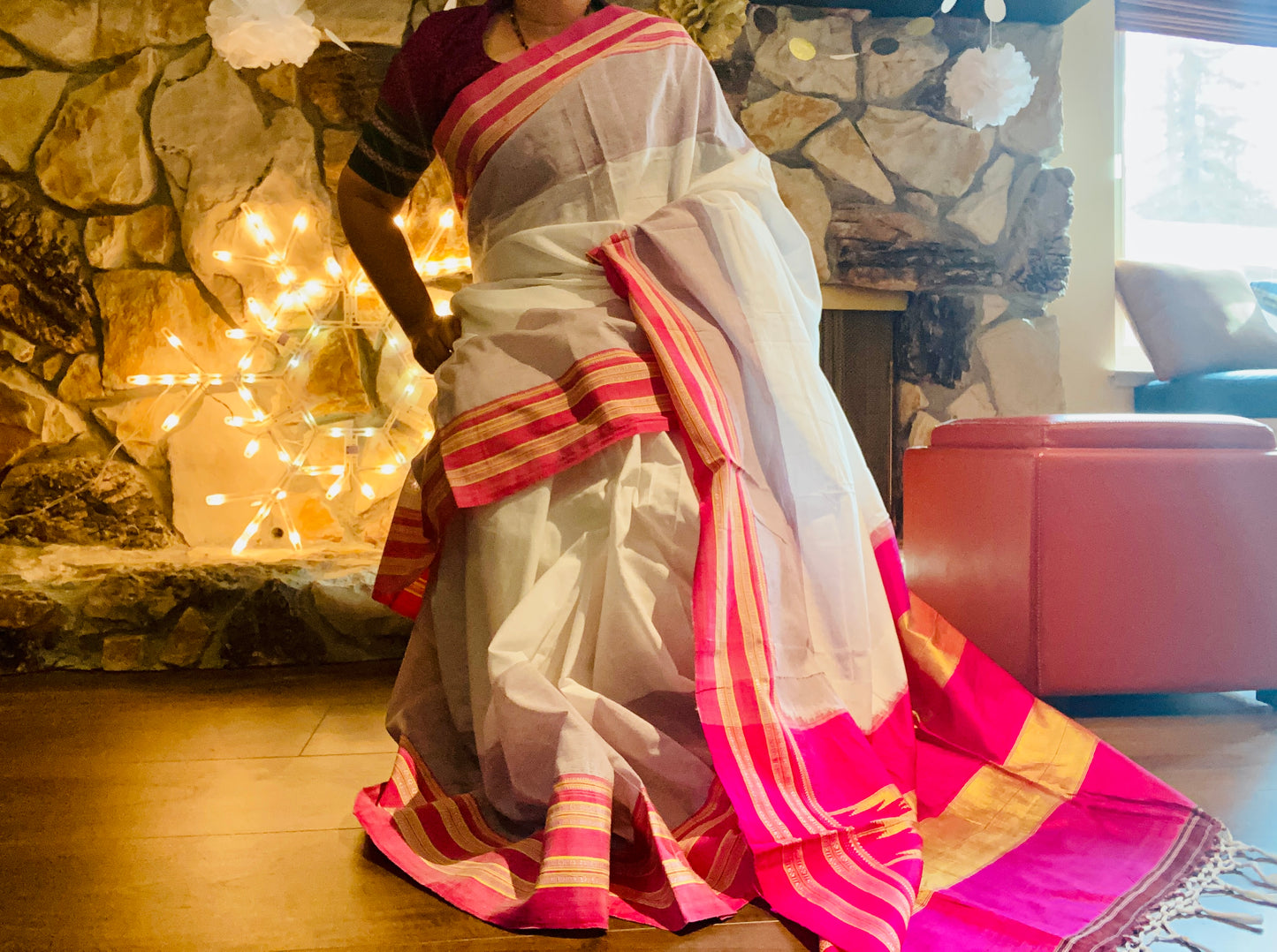 Ilkal Handloom Saree - White w/ Pink border