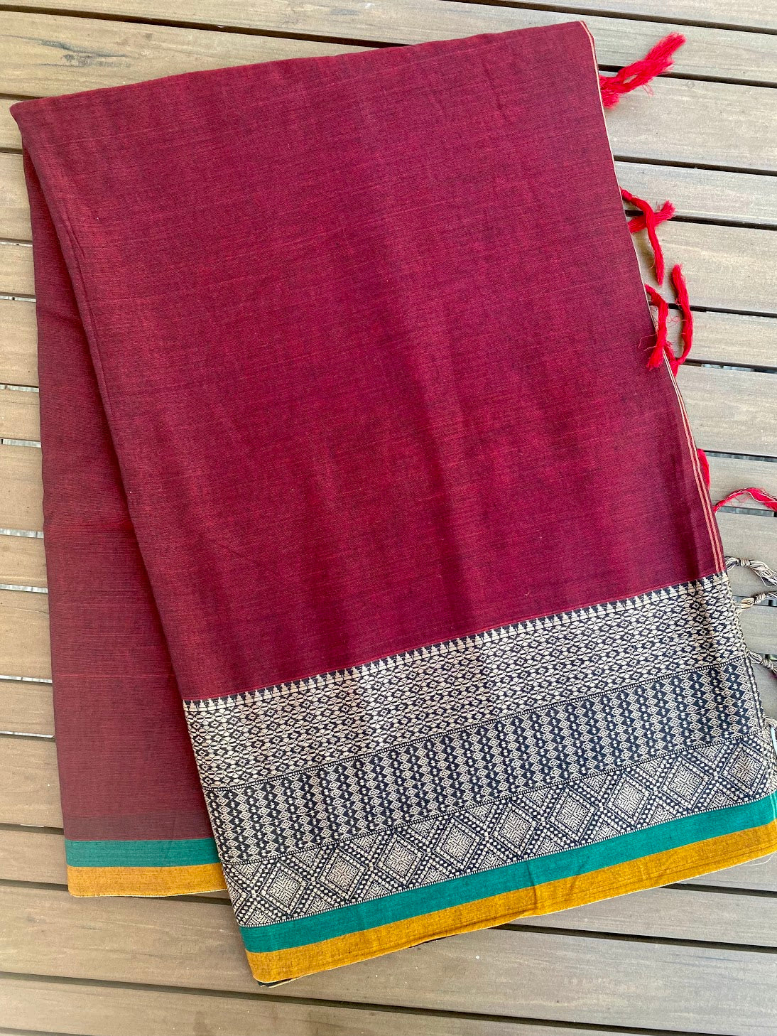 Narayanpet Handloom Saree - Maroon thread border